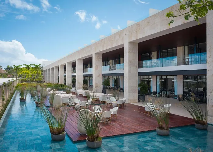 Live Aqua Punta Cana (Adults Only)